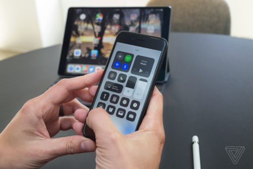 iOS 11.1が公開に!新しい絵文字の追加やWi-Fiの脆弱性セキュリティパッチが含まれています