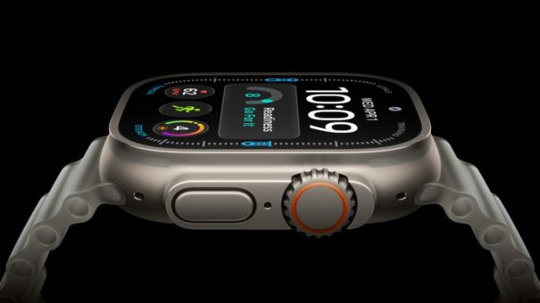 Apple Watch Ultra 4を発表 最長45時間のワークアウトと新Health Sensing System 側面から見たApple Watch Ultra 4